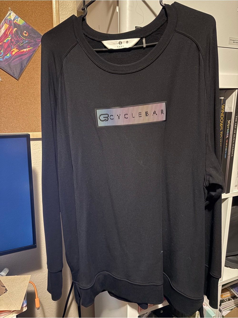 Tavi PreLoved Black Crewneck Sweatshirt with CycleBar Logo